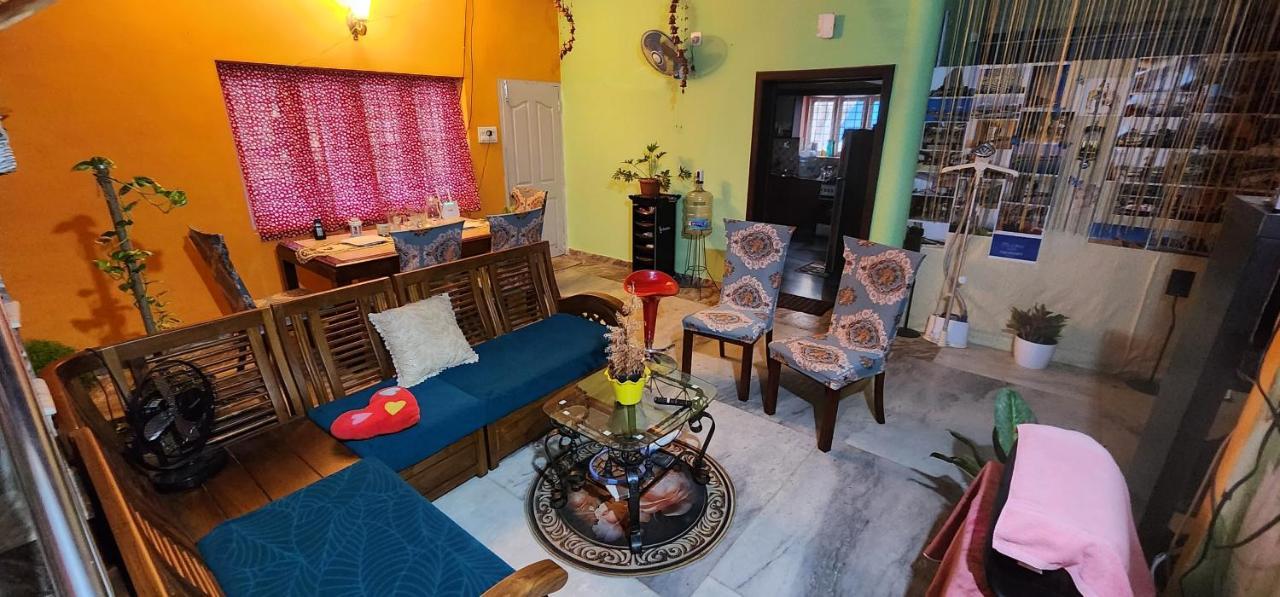Hotel Jj'S White House Thrissur Esterno foto