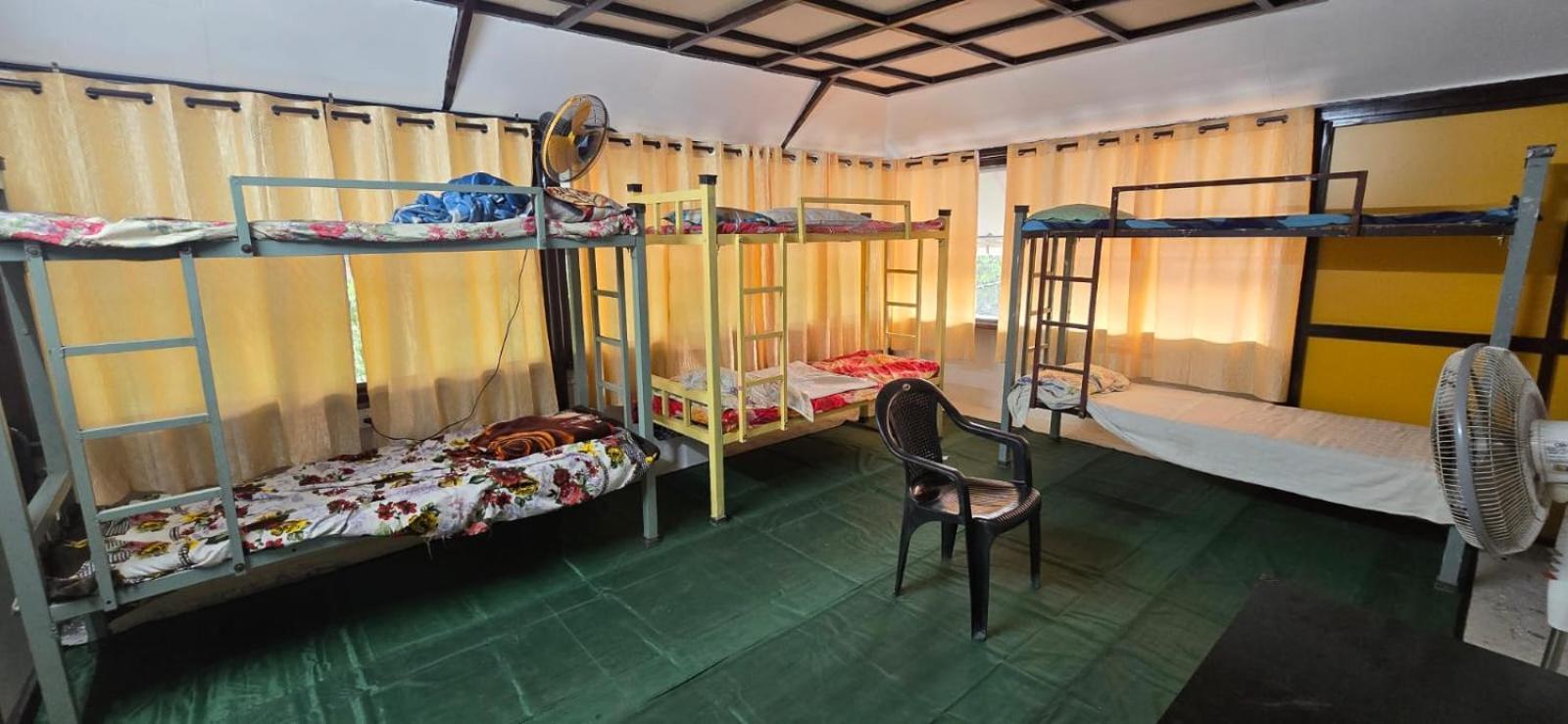 Hotel Jj'S White House Thrissur Esterno foto